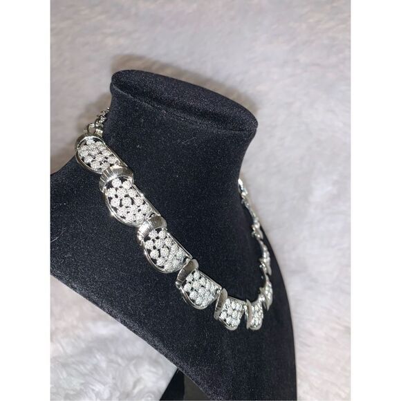 Vintage CORO Silver Hing Collar Necklace Signed 17” - Picture 8 of 16